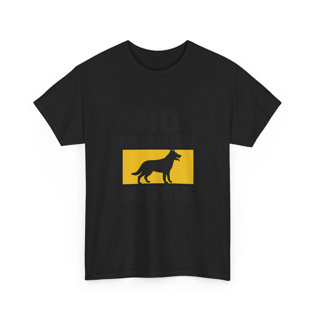 Guard Dog Dad No Trespassers Welcome T-Shirt | Dog Lover Gift | Graphic Tee